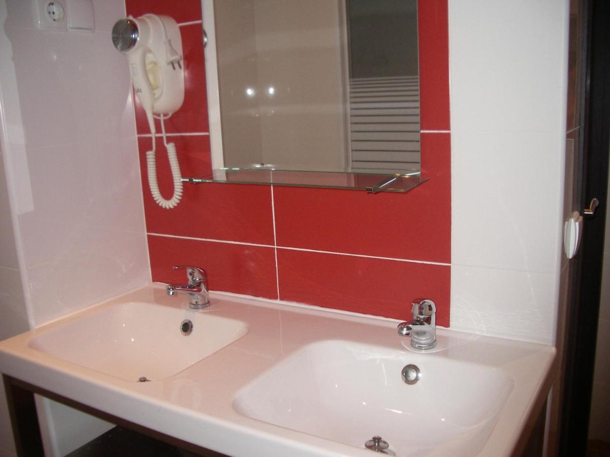 Hostel El Castillo Aninon Екстер'єр фото