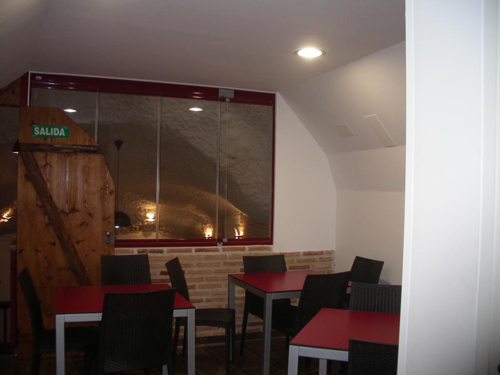 Hostel El Castillo Aninon Екстер'єр фото